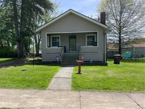 $99,900 | 1018 Glenwood Drive, Sharon, PA 16146