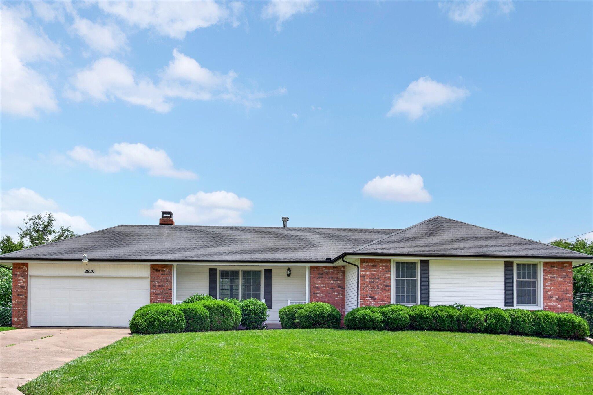 2926 East Ridgeview Street Springfield, MO 65804 - Photo 1 of 1 Front Exterior
