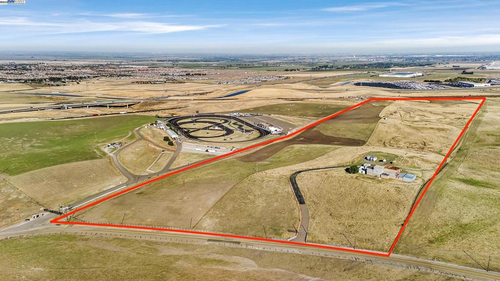 17011-17011 North Midway Road Tracy, CA 95377 - Photo 9 of 52 Electric Autonomous Car Test Track