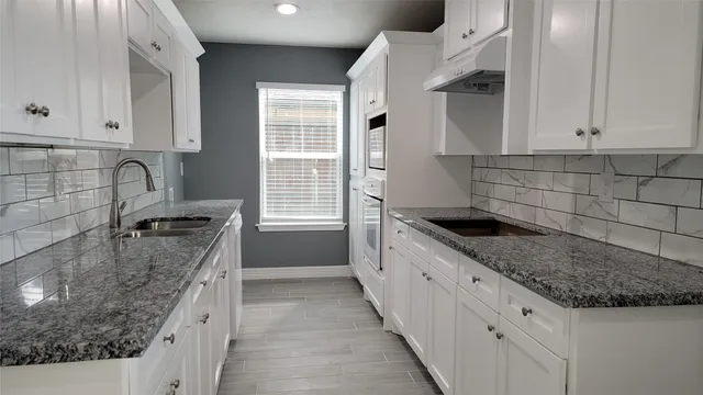 $1,850 | 510 Donnacorey Drive, Houston, TX 77013