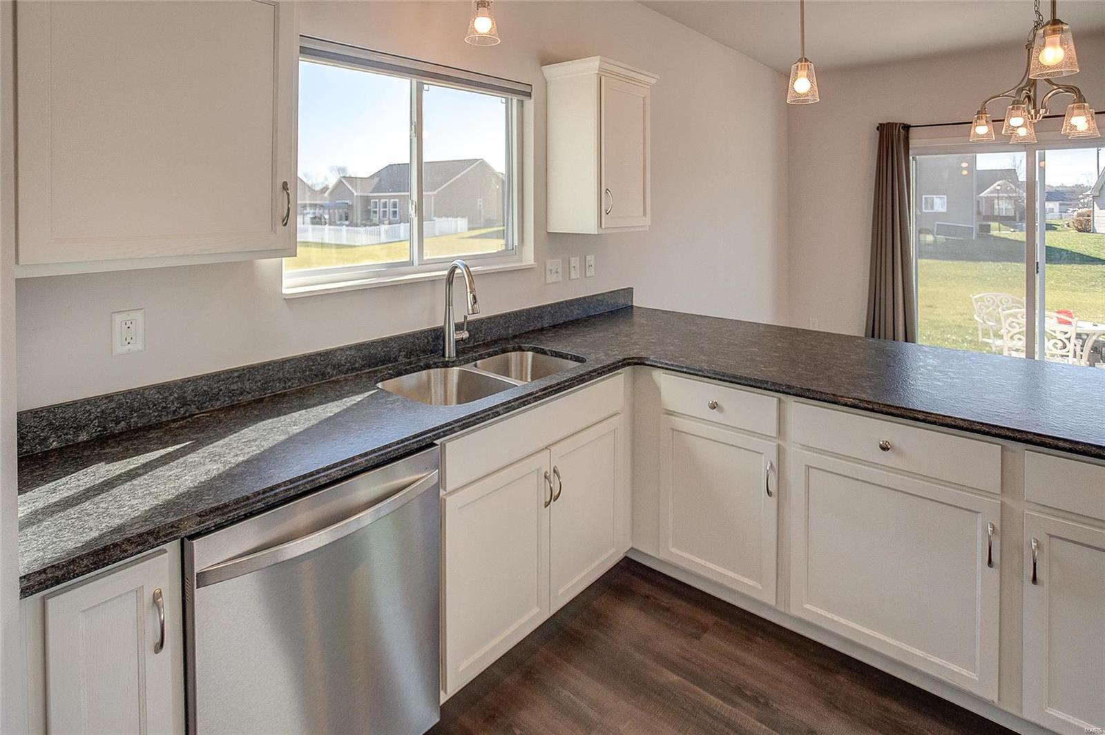 2624 Beacon Point Court Shiloh, IL 62221 - Photo 18 of 42