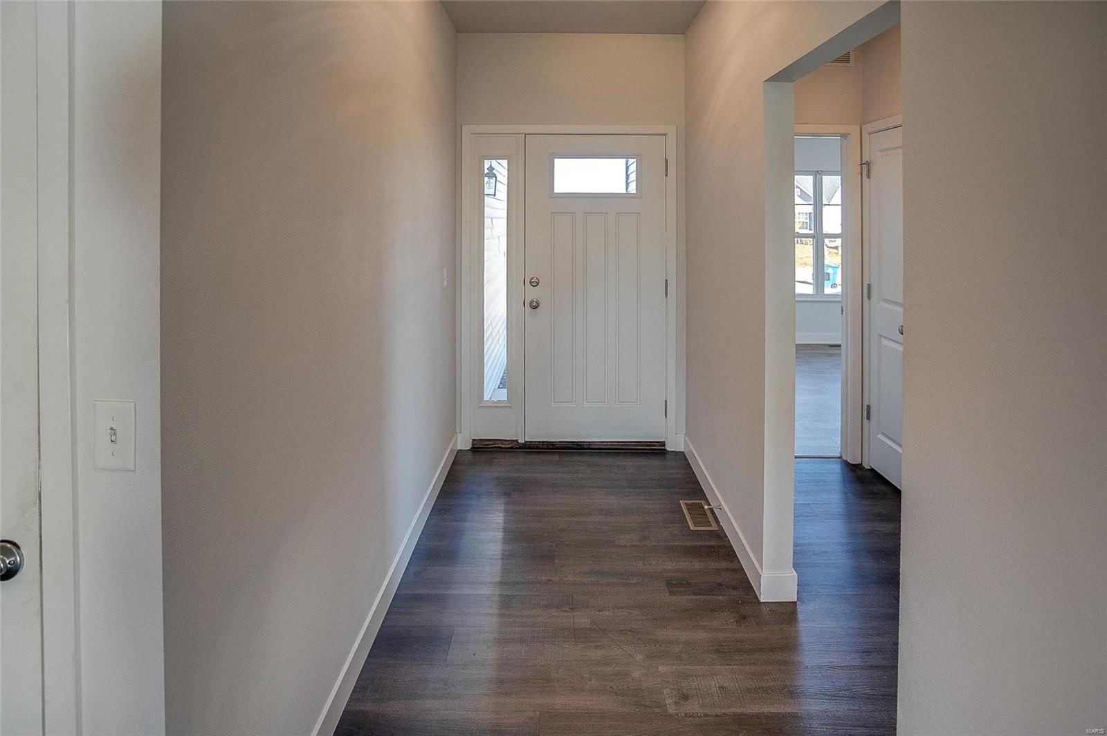 2624 Beacon Point Court Shiloh, IL 62221 - Photo 2 of 42