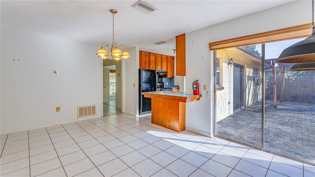 633 Huntington Street Brandon, FL 33511 - Photo 18 of 35