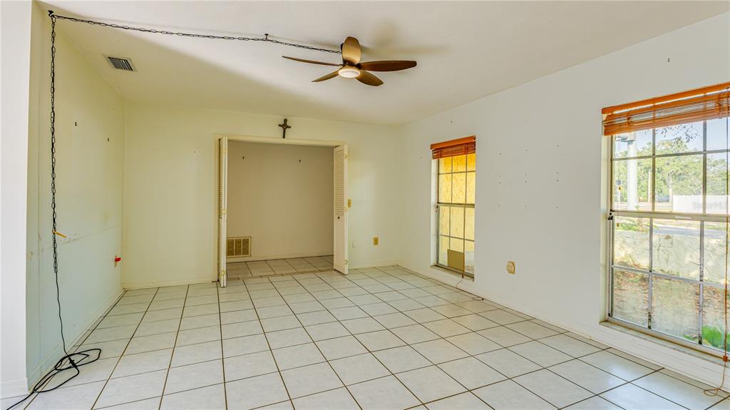 633 Huntington Street Brandon, FL 33511 - Photo 8 of 35