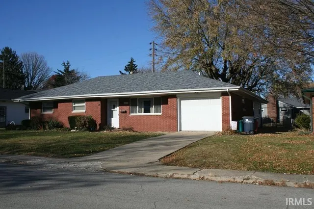 $224,900 | 1008 Homewood Drive, Frankfort, IN 46041