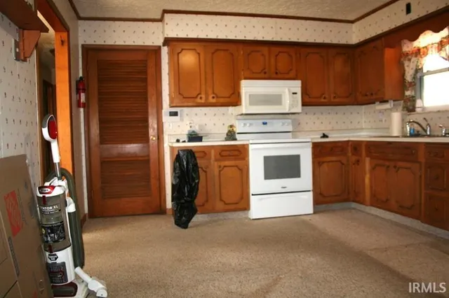 $224,900 | 1008 Homewood Drive, Frankfort, IN 46041