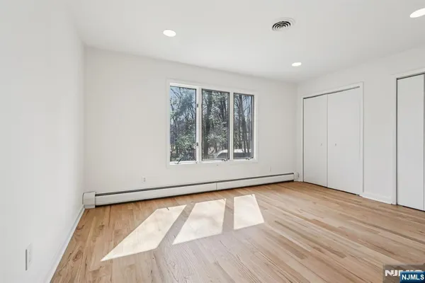 $1,495,000 | 11 Carlough Road, Upper Saddle River, NJ 07458