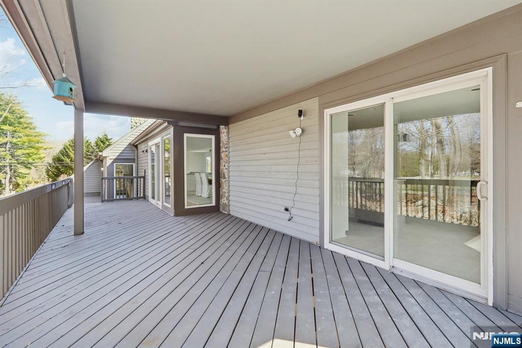 11 Carlough Road Upper Saddle River, NJ 07458 - Photo 39 of 43