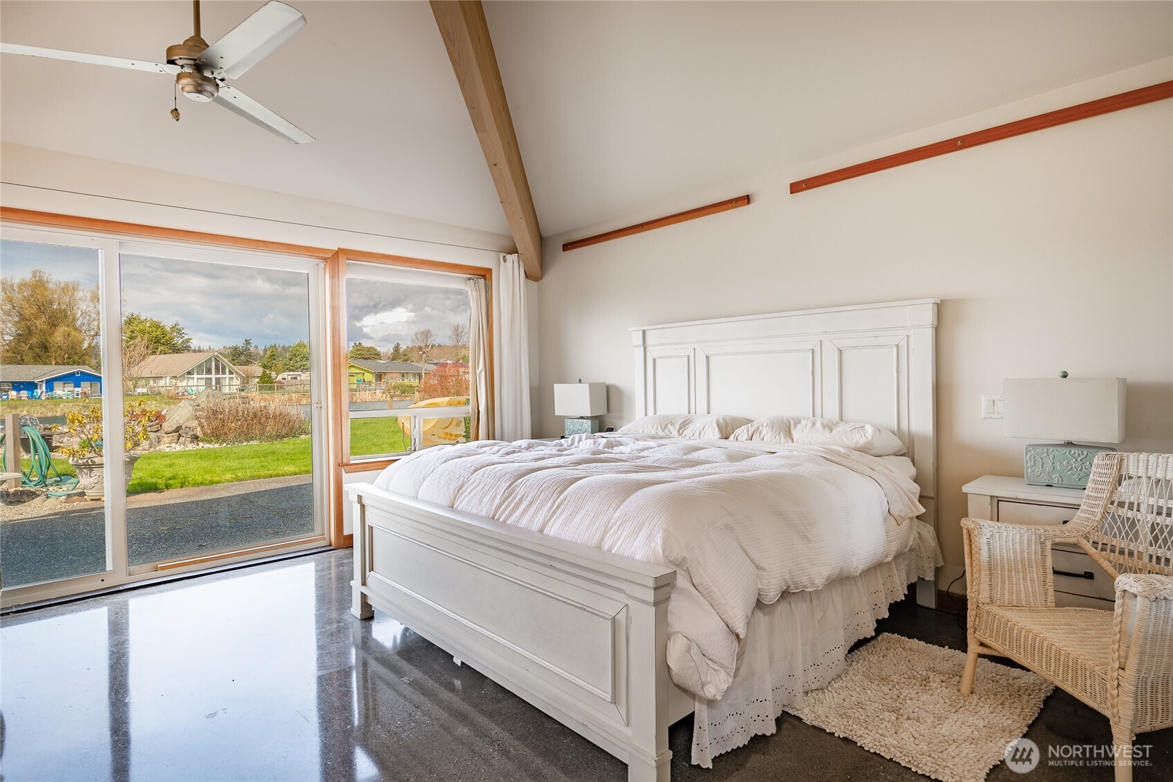 5382 Nootka Loop Birch Bay, WA 98230 - Photo 29 of 40 a bedroom with a bed and a large window