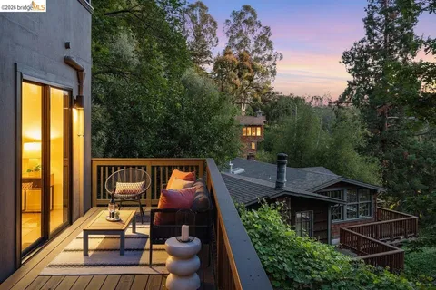$898,000 | 433 Capricorn Avenue, Oakland, CA 94611