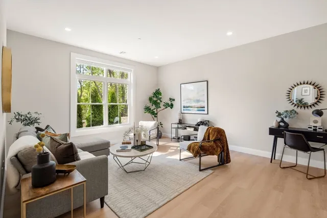 $475,000 | 7 Cross Street, Unit 102, Wilmington, MA 01887