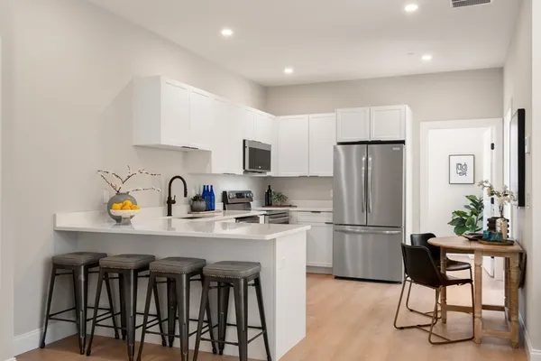 $459,900 | 7 Cross Street, Unit 102, Wilmington, MA 01887