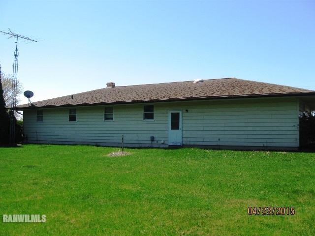 795 North Mammoser Road Stockton, IL 61085 - Photo 15 of 16 a view of a back yard of a house