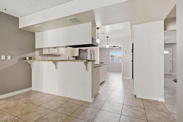 $2,950 | 4561 Paseo El Rio Drive, Las Vegas, NV 89121