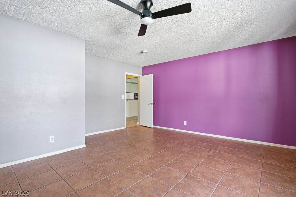 4561 Paseo El Rio Drive Las Vegas, NV 89121 - Photo 18 of 35