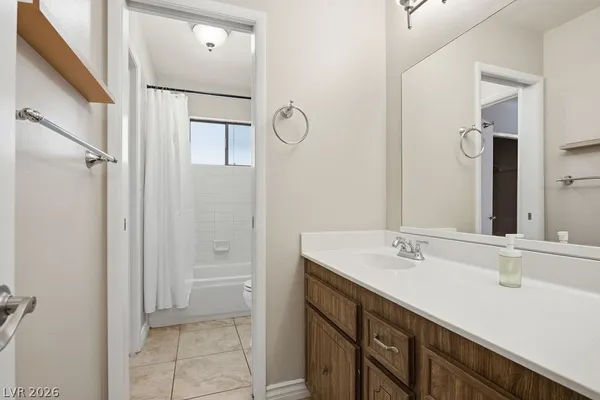 $2,950 | 4561 Paseo El Rio Drive, Las Vegas, NV 89121