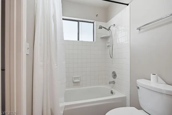 $2,950 | 4561 Paseo El Rio Drive, Las Vegas, NV 89121