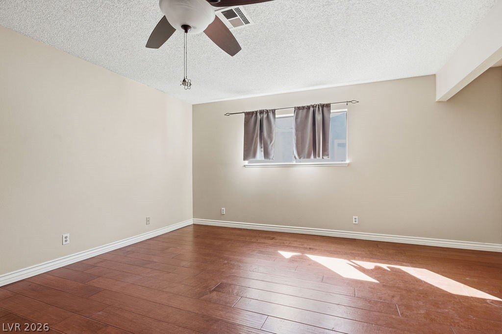 4561 Paseo El Rio Drive Las Vegas, NV 89121 - Photo 26 of 35