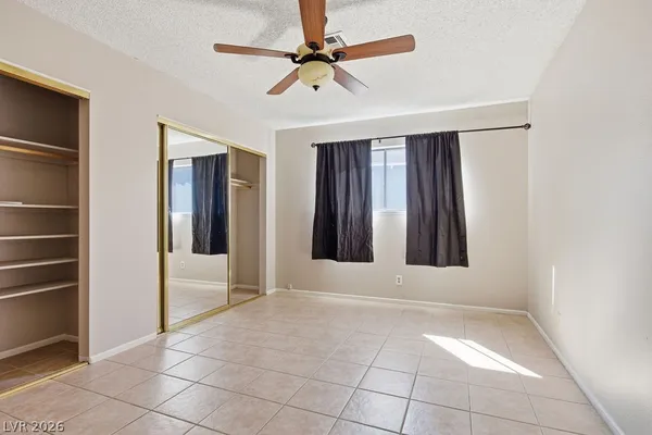$2,950 | 4561 Paseo El Rio Drive, Las Vegas, NV 89121