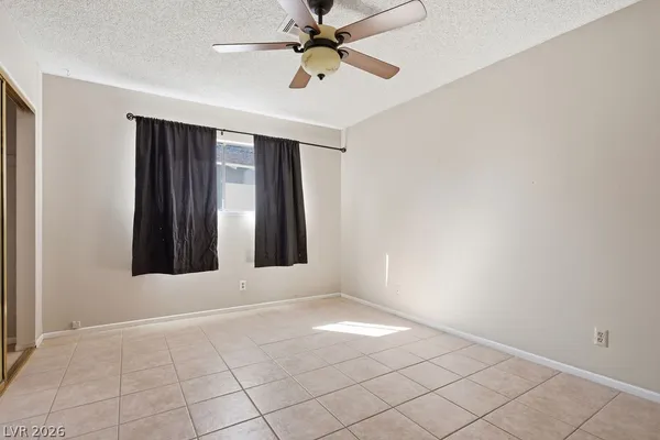 $2,950 | 4561 Paseo El Rio Drive, Las Vegas, NV 89121