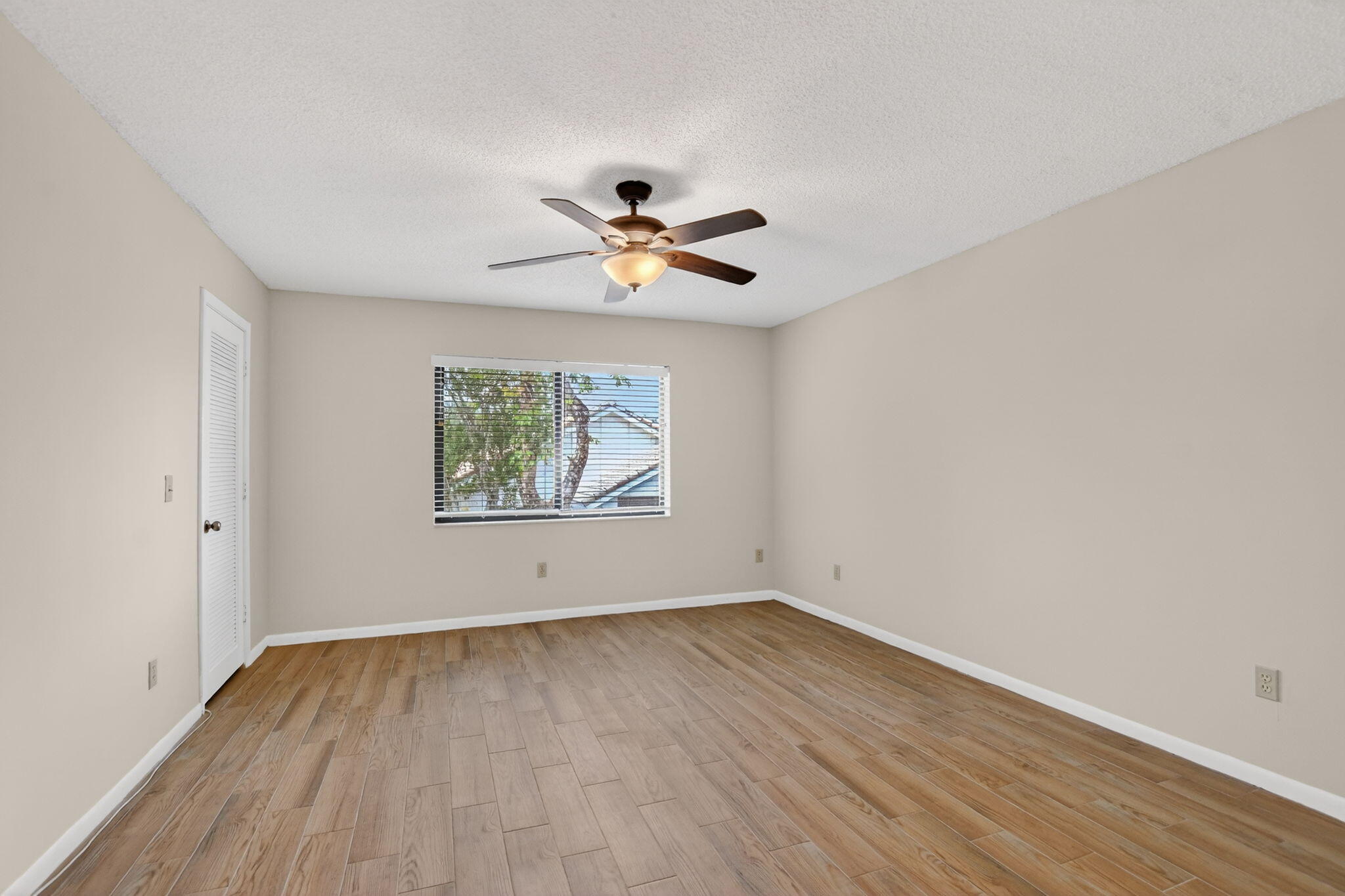 21699 Cypress Road, Unit F Boca Raton, FL 33433 - Photo 12 of 28 14-web-or-mls-DSC_6025