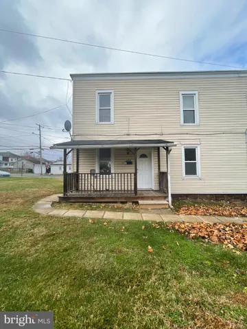 $1,350 | 452 West 1st Street, Unit 3, Birdsboro, PA 19508