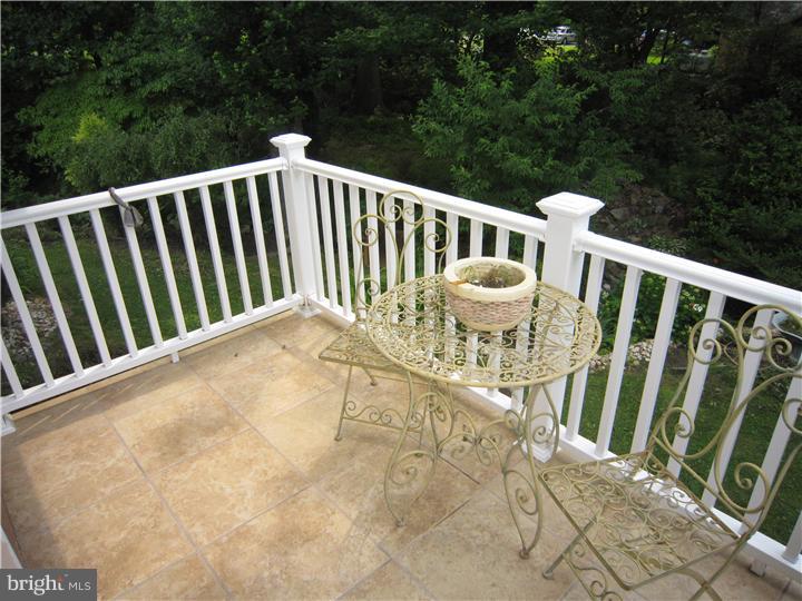 1048 Sorrel Road Huntingdon Valley, PA 19006 - Photo 15 of 25 Gallery Image 15