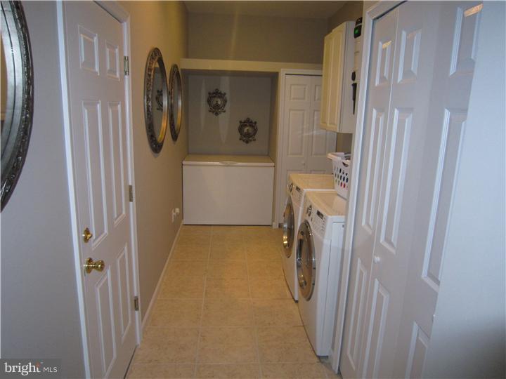 1048 Sorrel Road Huntingdon Valley, PA 19006 - Photo 20 of 25 Laundry Room
