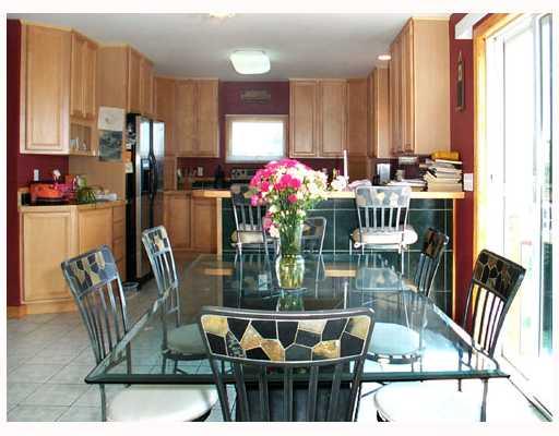 12 Scallop Shell Road Narragansett, RI 02882 - Photo 3 of 6 Dining Room.