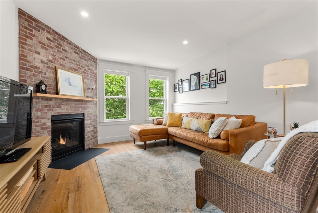 41-43 Elliot Street, Unit 2 Norwood, MA 02062 - Photo 7 of 33