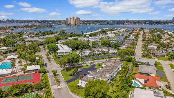 $3,200 | 1210 Sugar Sands Boulevard, Unit 243, Singer Island, FL 33404