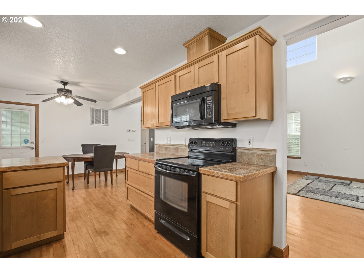 33390 Southwest Rogers Road Scappoose, OR 97056 - Photo 11 of 32 Gallery Image 11