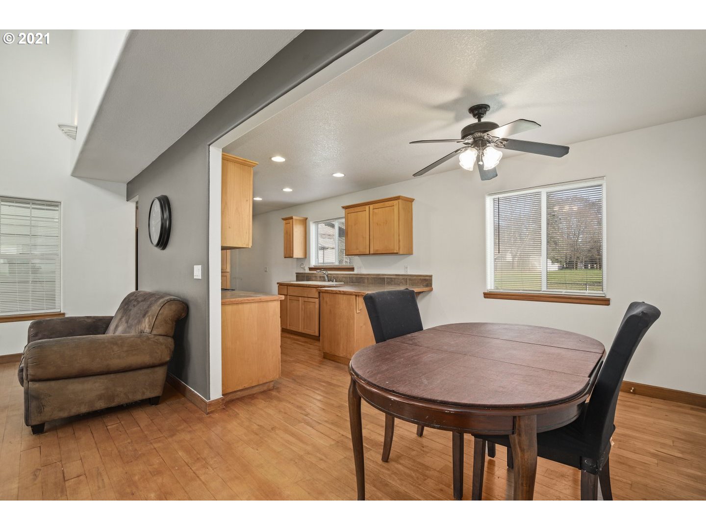 33390 Southwest Rogers Road Scappoose, OR 97056 - Photo 9 of 32 Gallery Image 9