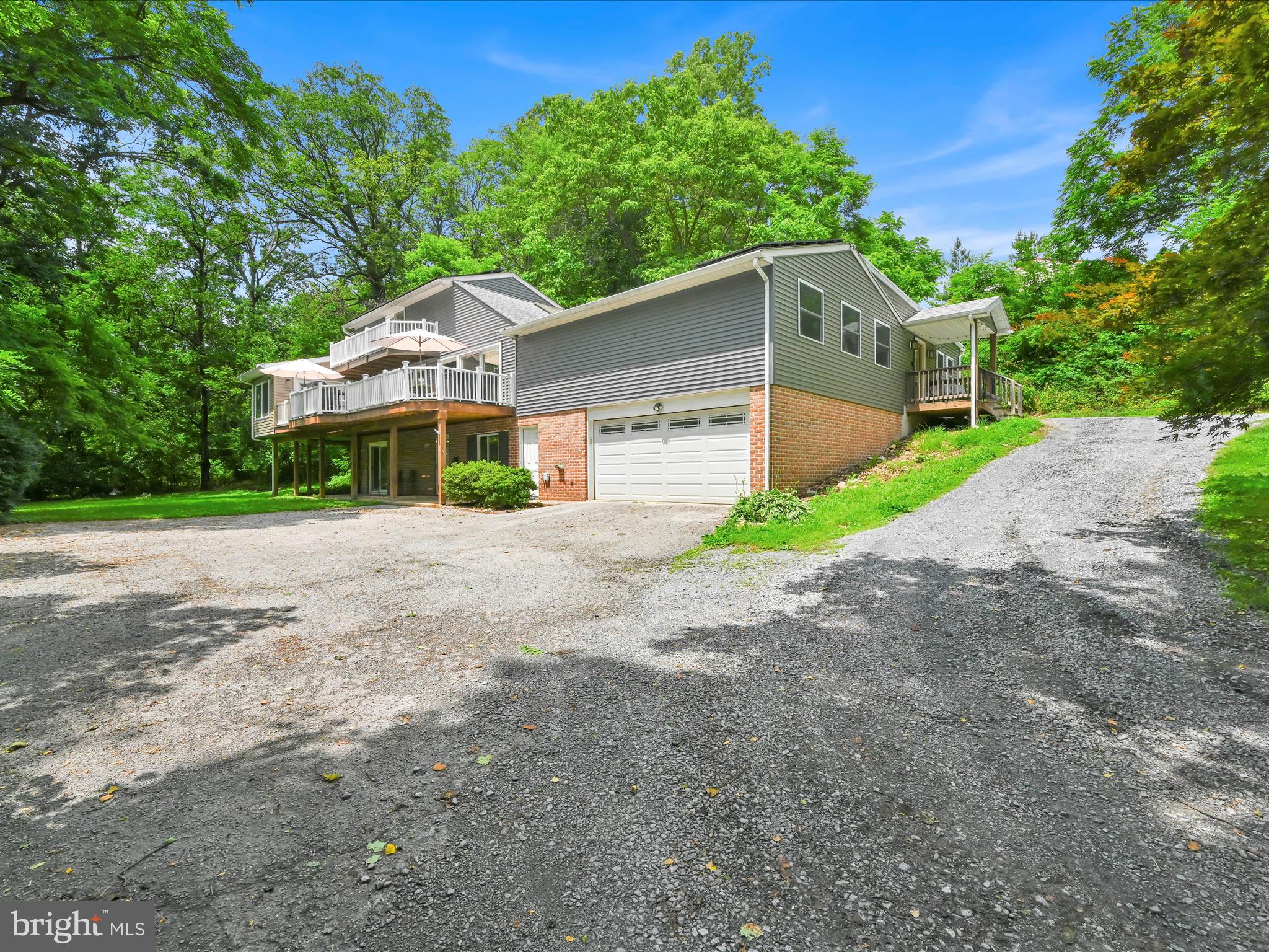 322 Indian Head Road Columbia, PA 17512 - Photo 1 of 49 Gallery Image 1