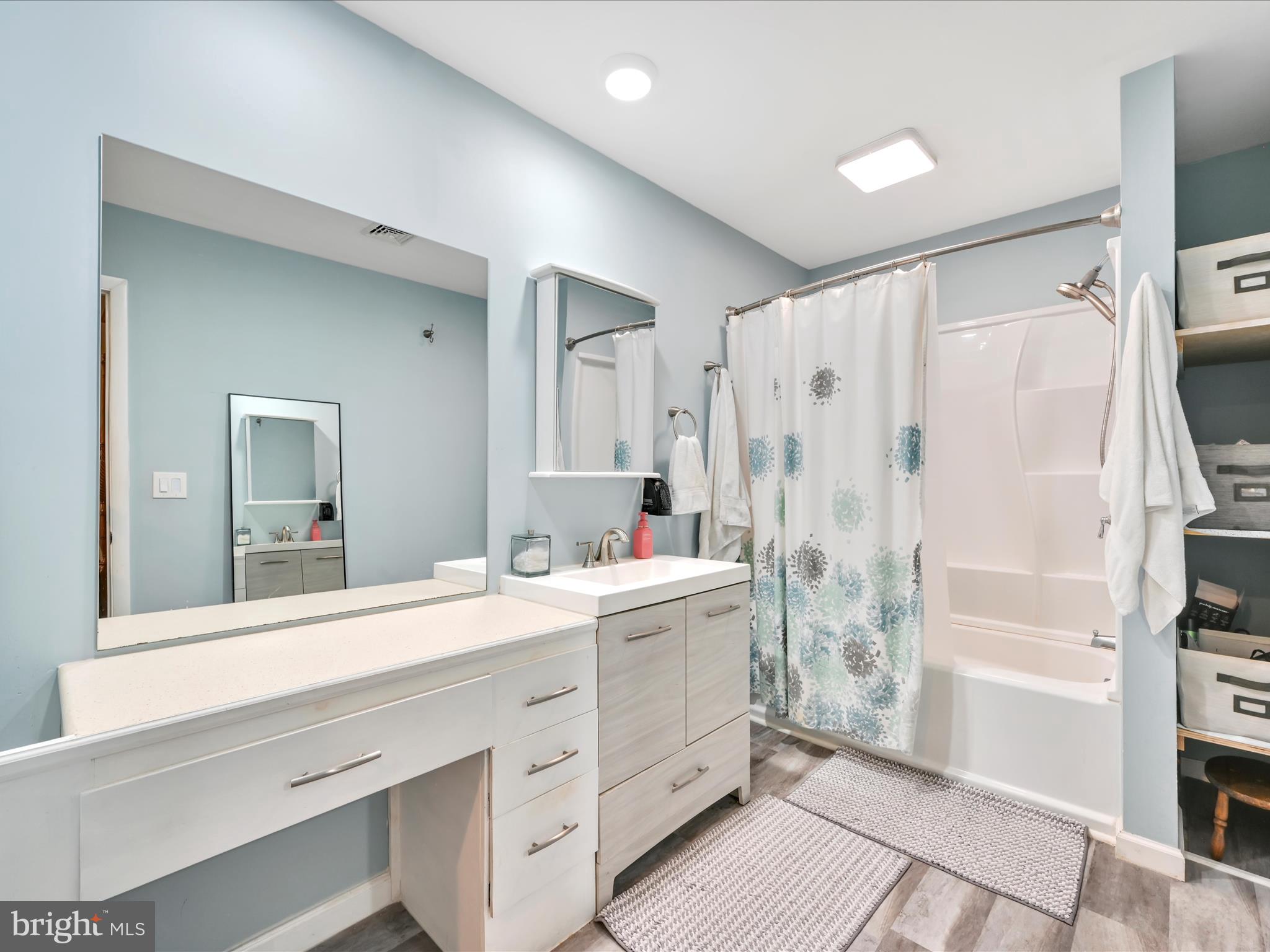 322 Indian Head Road Columbia, PA 17512 - Photo 23 of 49 Primary Bathroom