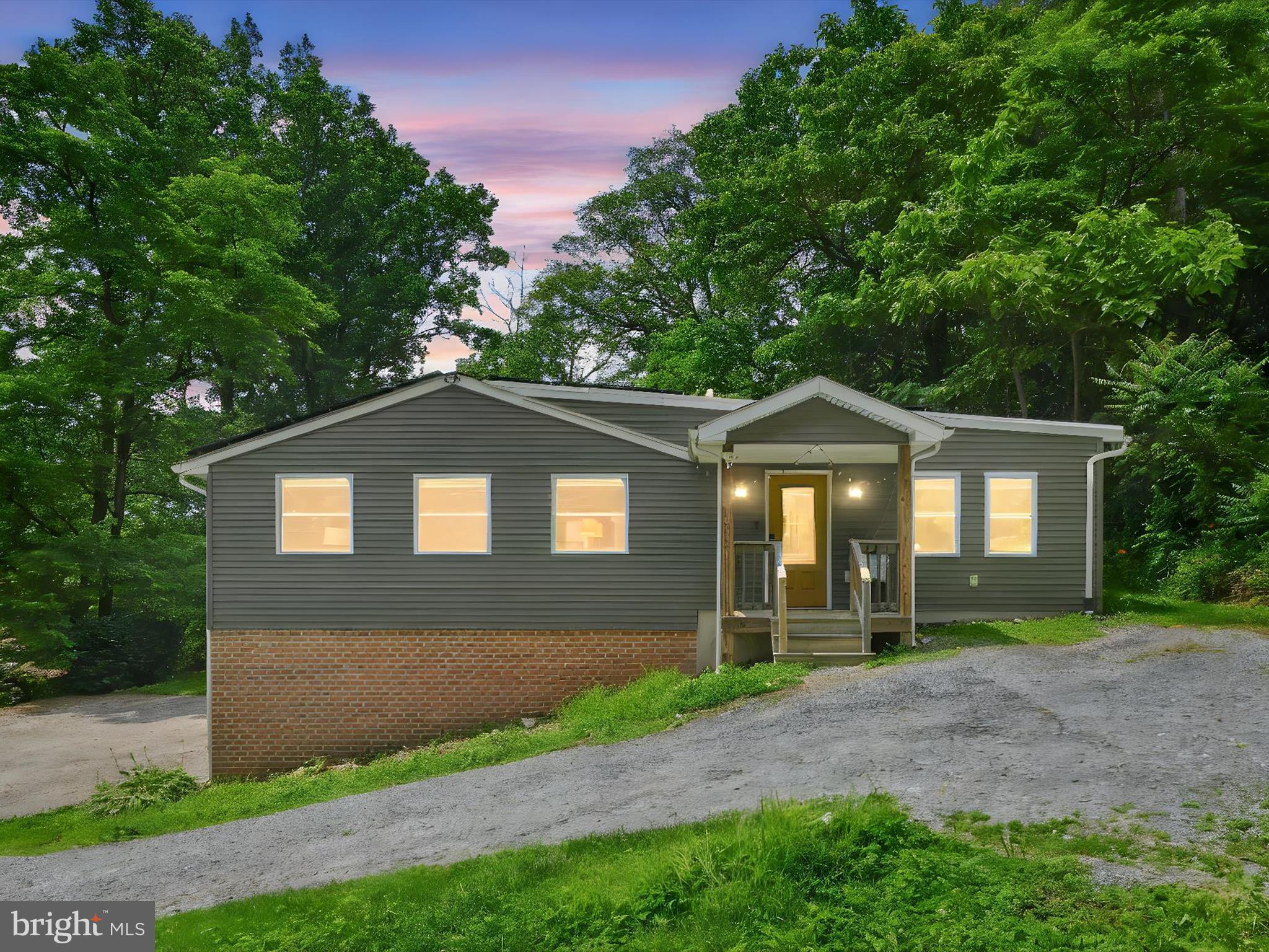 322 Indian Head Road Columbia, PA 17512 - Photo 3 of 49 Twilight