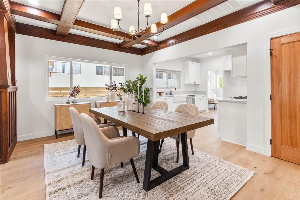 109 Painter Street Pasadena, CA 91103 - Photo 12 of 30 a view of a dining room with furniture