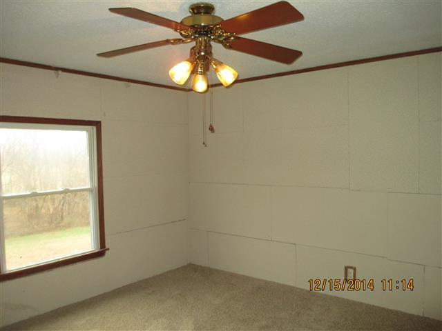 3145 Battle Creek Road Springfield, TN 37172 - Photo 10 of 12 an empty room with a window
