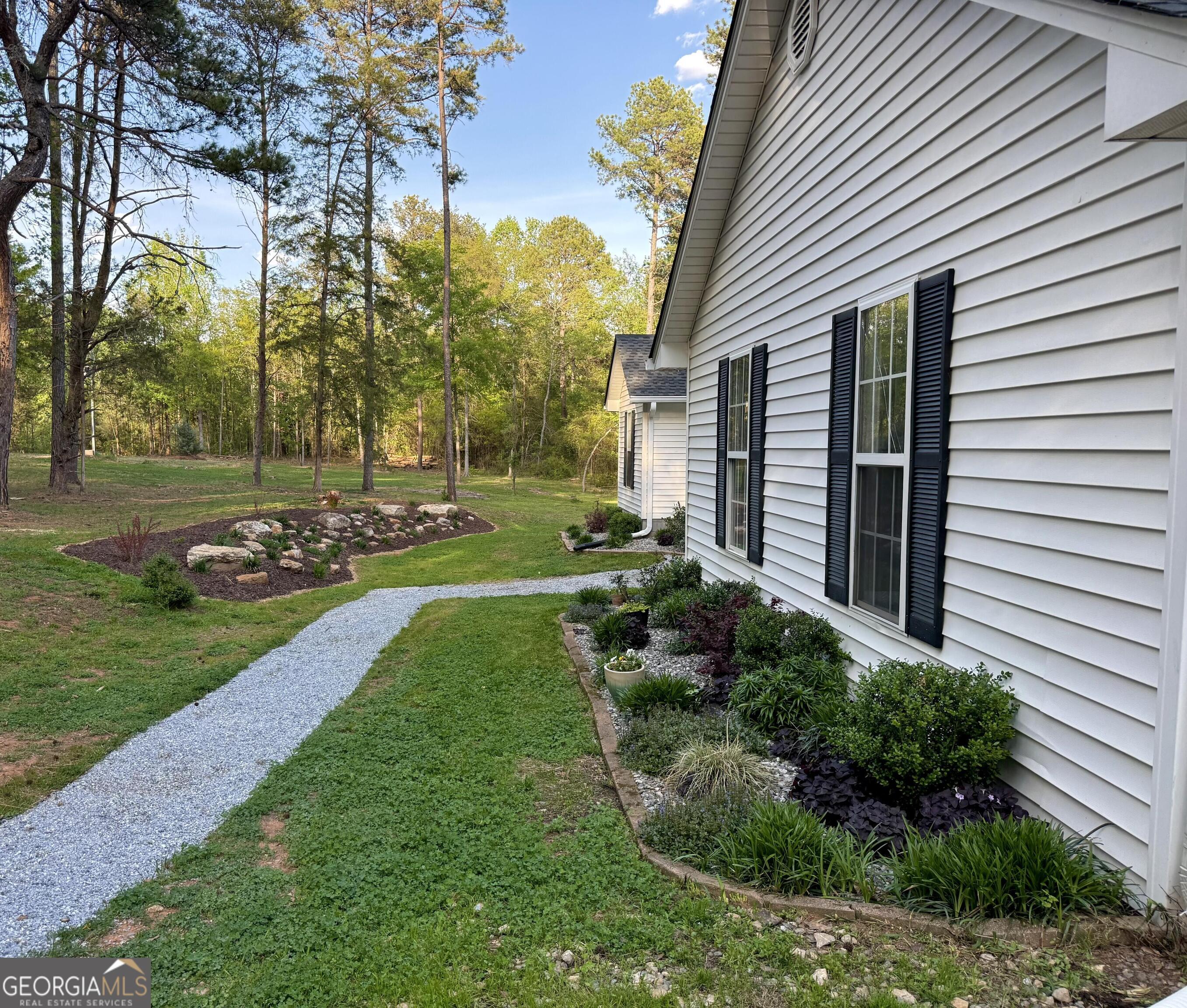 791 Silver Shoals Road Lula, GA 30554 - Photo 3 of 38