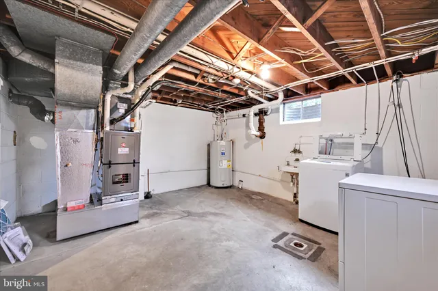 $409,000 | 1225 Shumaker Road, Manheim, PA 17545