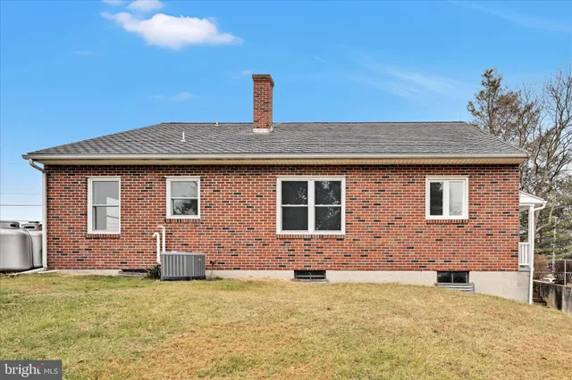 $409,000 | 1225 Shumaker Road, Manheim, PA 17545