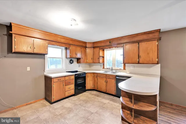 $409,000 | 1225 Shumaker Road, Manheim, PA 17545