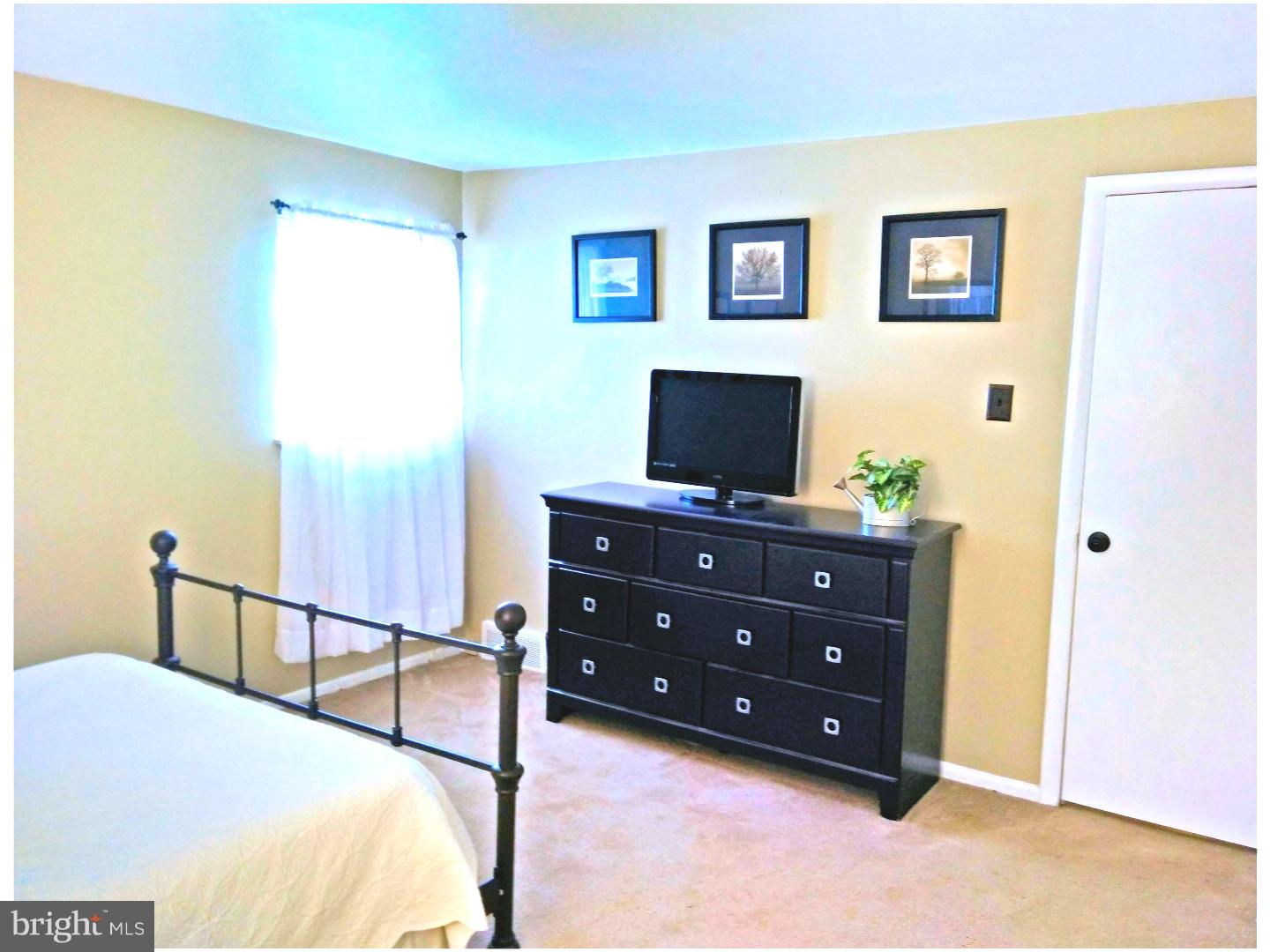 2807 Shelly Road Philadelphia, PA 19152 - Photo 12 of 25 Bedroom