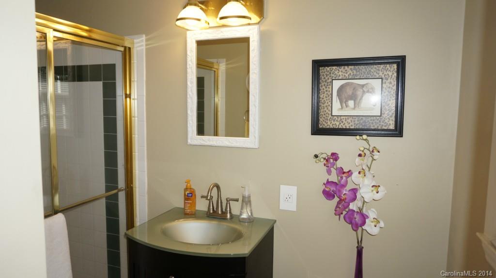 5950 Gate Post Road, Unit 3 Charlotte, NC 28211 - Photo 14 of 24 Gallery Image 14