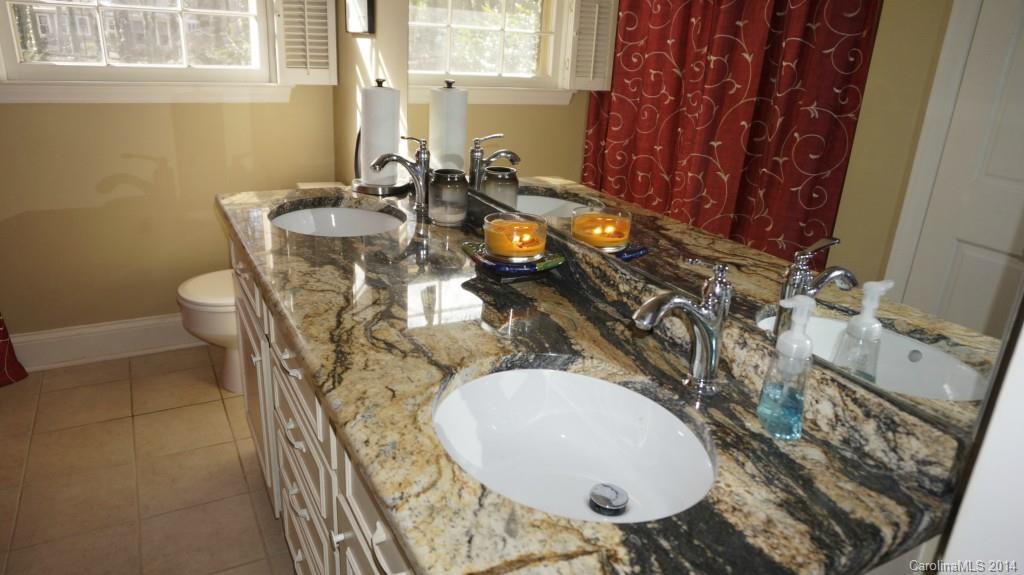 5950 Gate Post Road, Unit 3 Charlotte, NC 28211 - Photo 16 of 24 Gallery Image 16