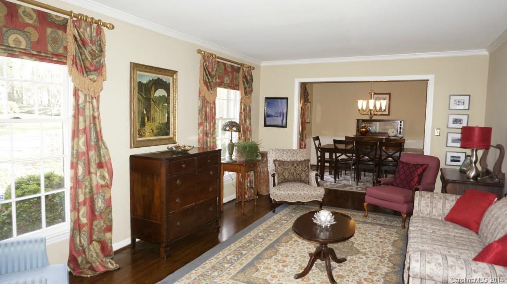 5950 Gate Post Road, Unit 3 Charlotte, NC 28211 - Photo 9 of 24 Gallery Image 9