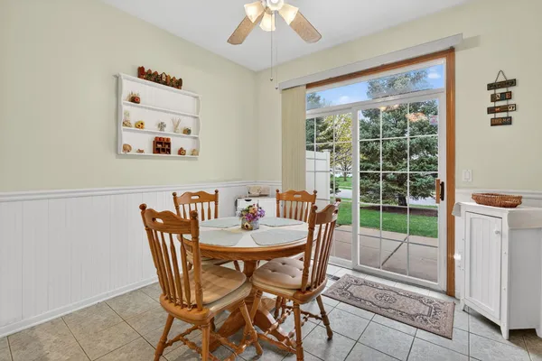 $249,900 | 16243 Tomahawk Lake Court, Crest Hill, IL 60403