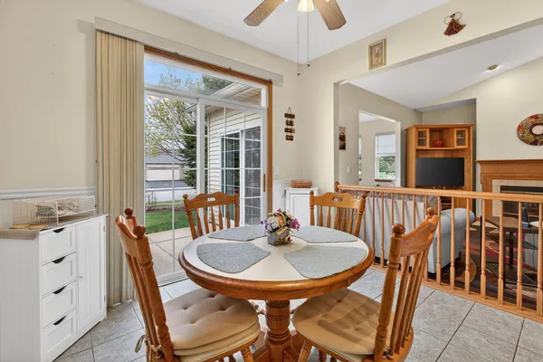 $249,900 | 16243 Tomahawk Lake Court, Crest Hill, IL 60403