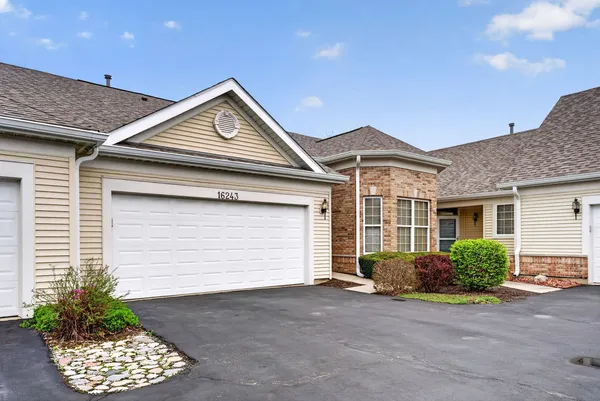 $249,900 | 16243 Tomahawk Lake Court, Crest Hill, IL 60403