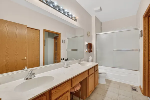$249,900 | 16243 Tomahawk Lake Court, Crest Hill, IL 60403